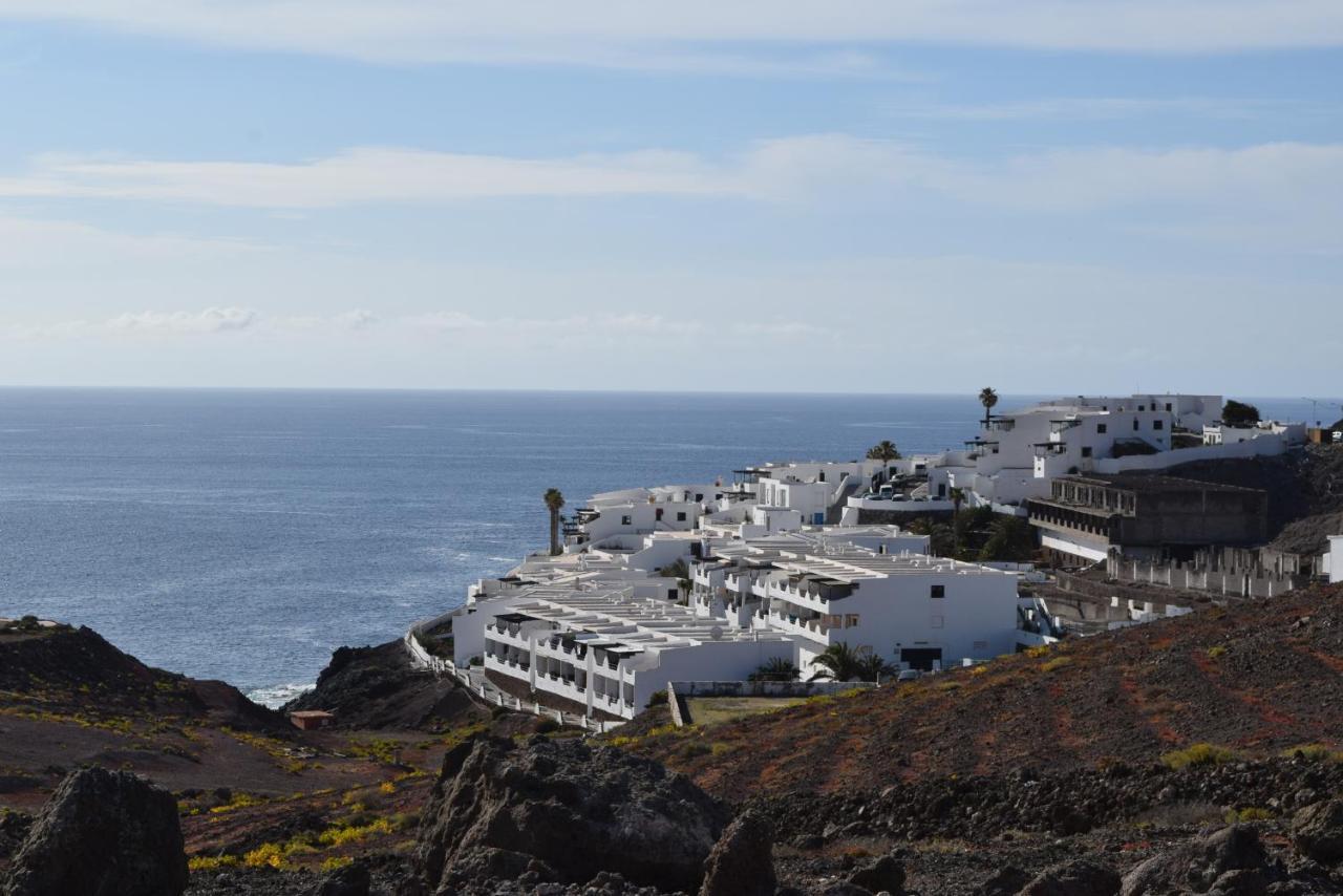 North Cliff Apartment *The Ocean Beneath Your Feet* Galdar Exterior photo
