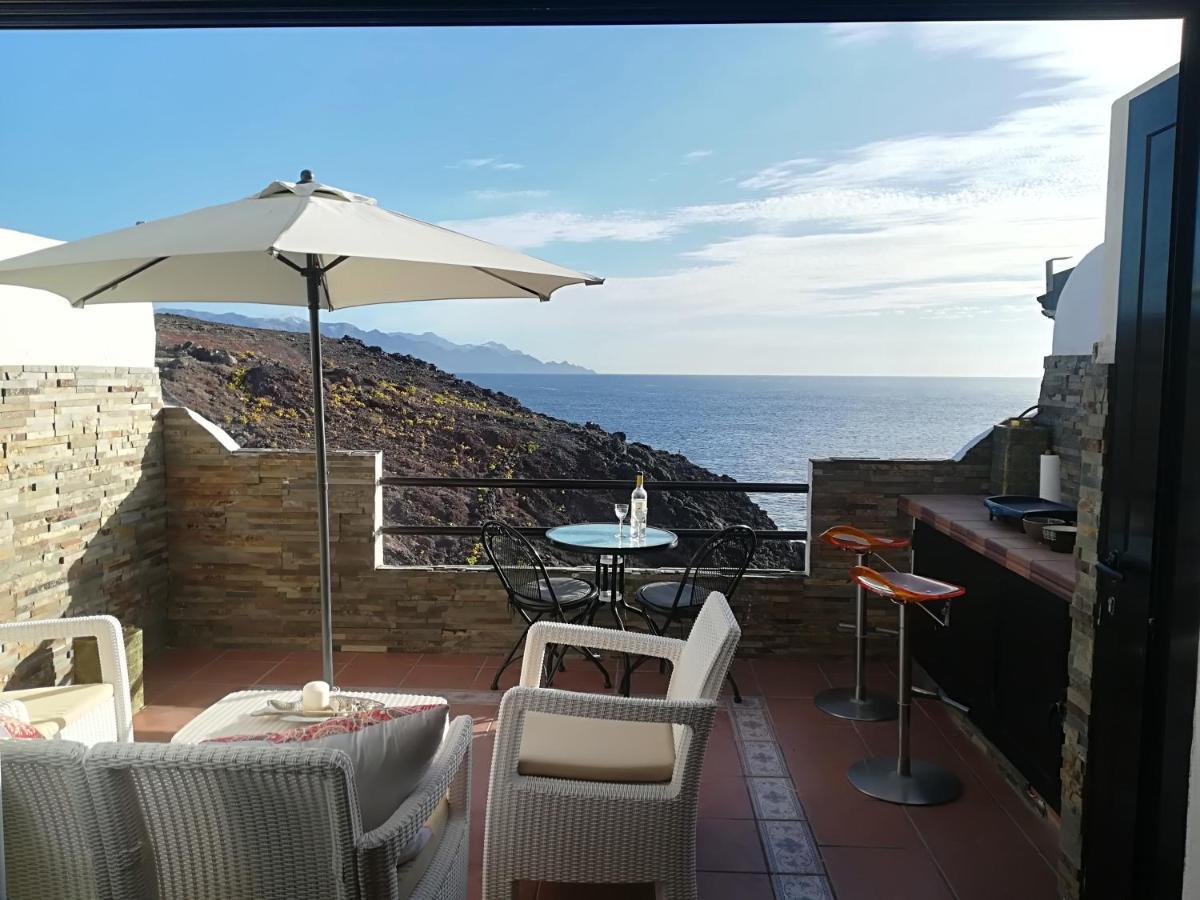 North Cliff Apartment *The Ocean Beneath Your Feet* Galdar Exterior photo